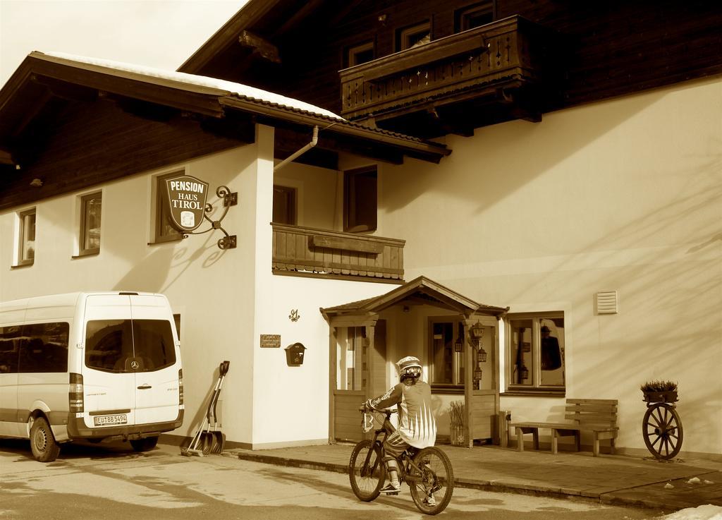 Haus Tirol Bed & Breakfast Leogang Exterior photo